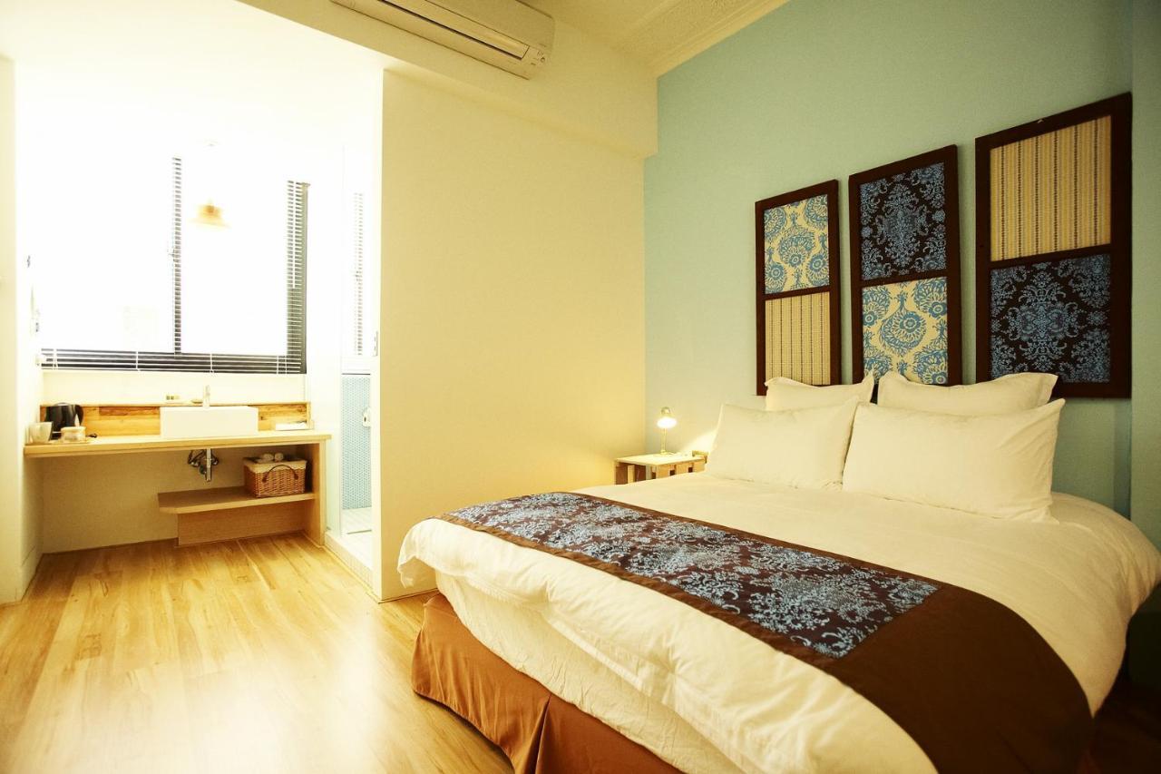 Your Fun Apartment Tainan Exterior foto